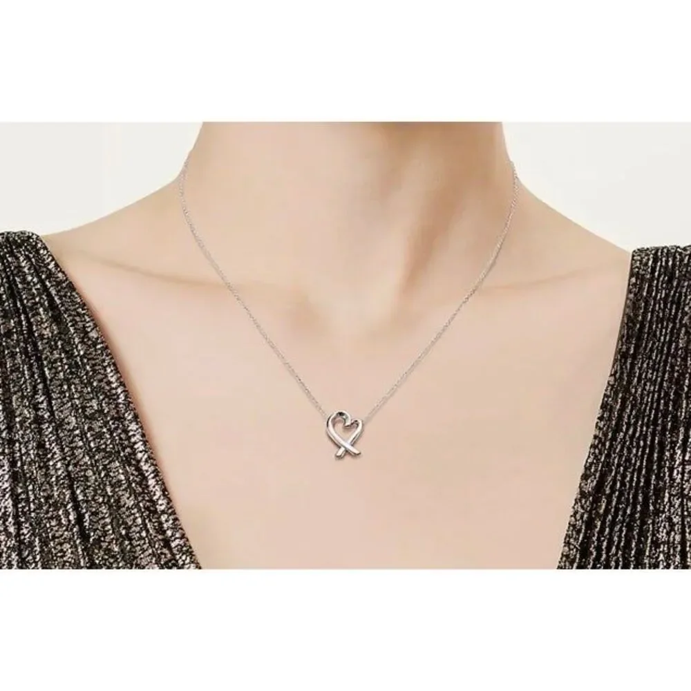 Tiffany & Co Paloma Picasso Loving Heart Pendant Necklace - Silver - 16”